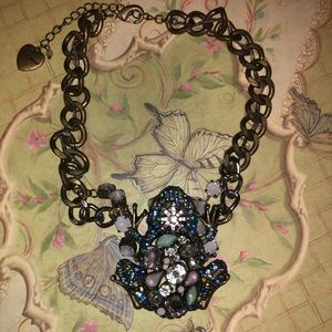 💫 Betsey Johnson Queen Frog Necklace 💫